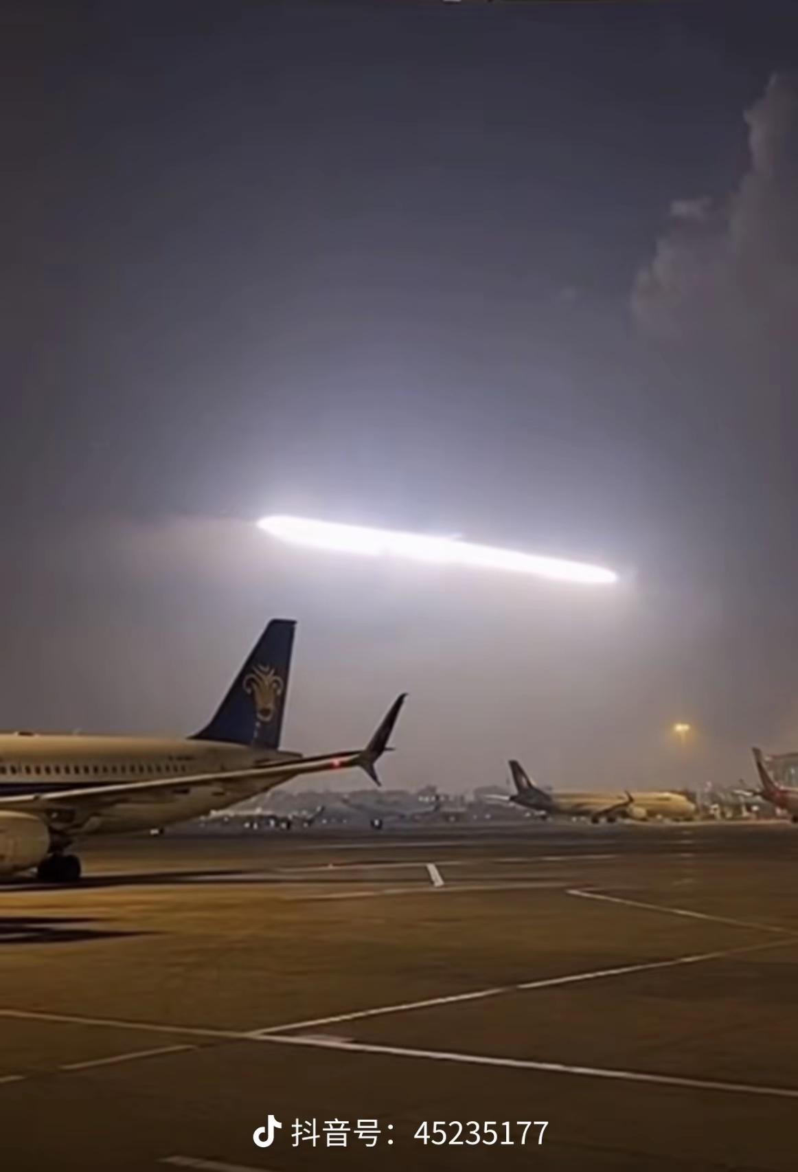 地外生命（外星人）——国会议员爆料外星机密，直言若真相全然披露，恐引发社会动荡。