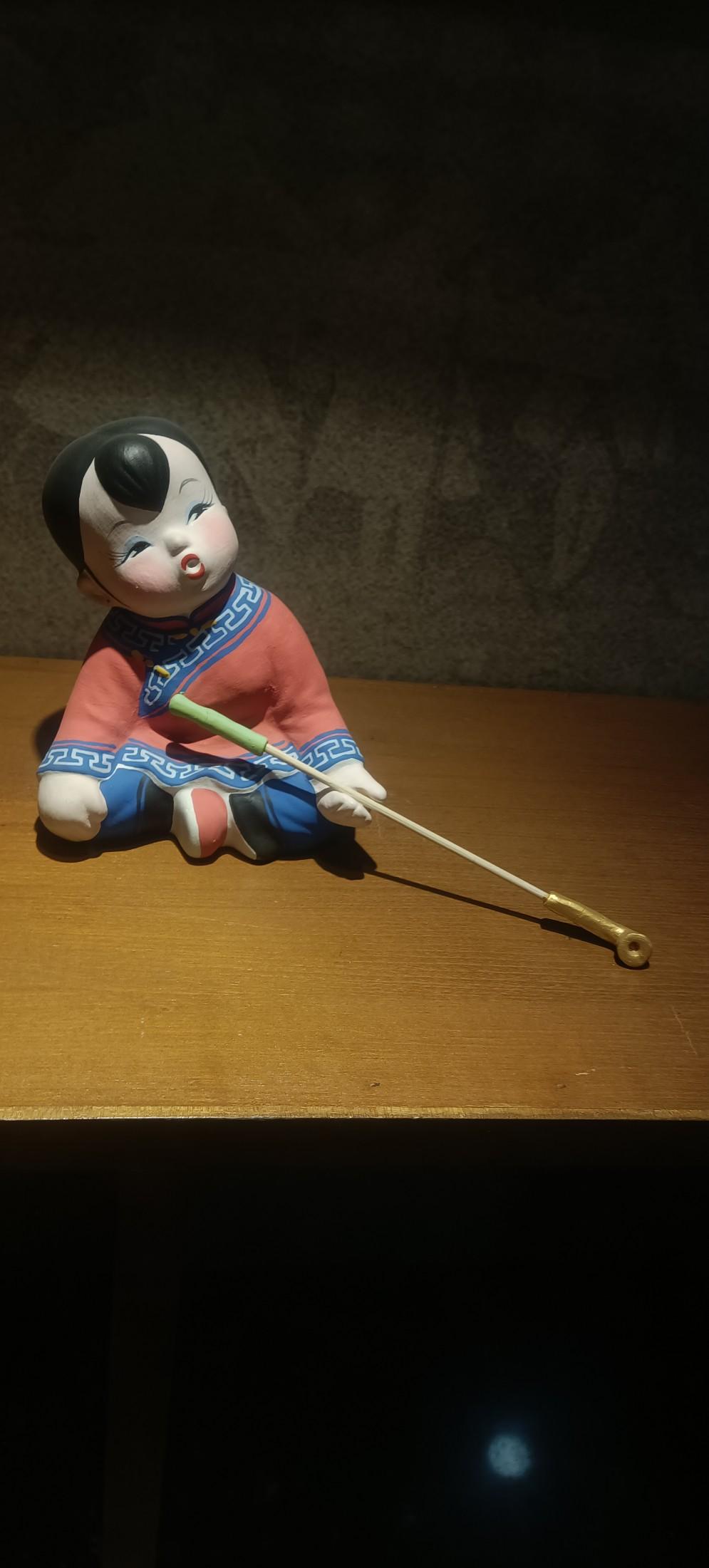 过去的东北话中，确实有“耍磨磨丢”这一说法。
不过，这可不是形容：“末尾”或“倒