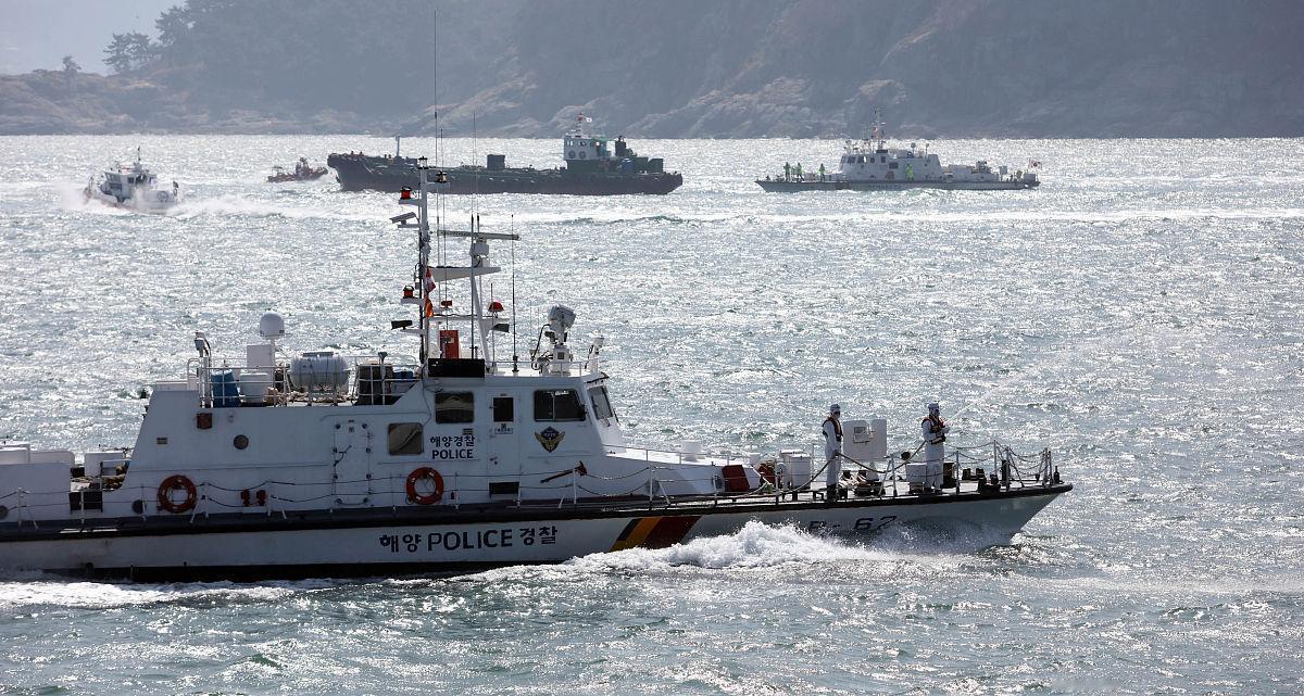 菲方持刀威胁中方海警细节曝光！6分钟对峙惊心动魄

6月17日凌晨，菲律宾6艘快