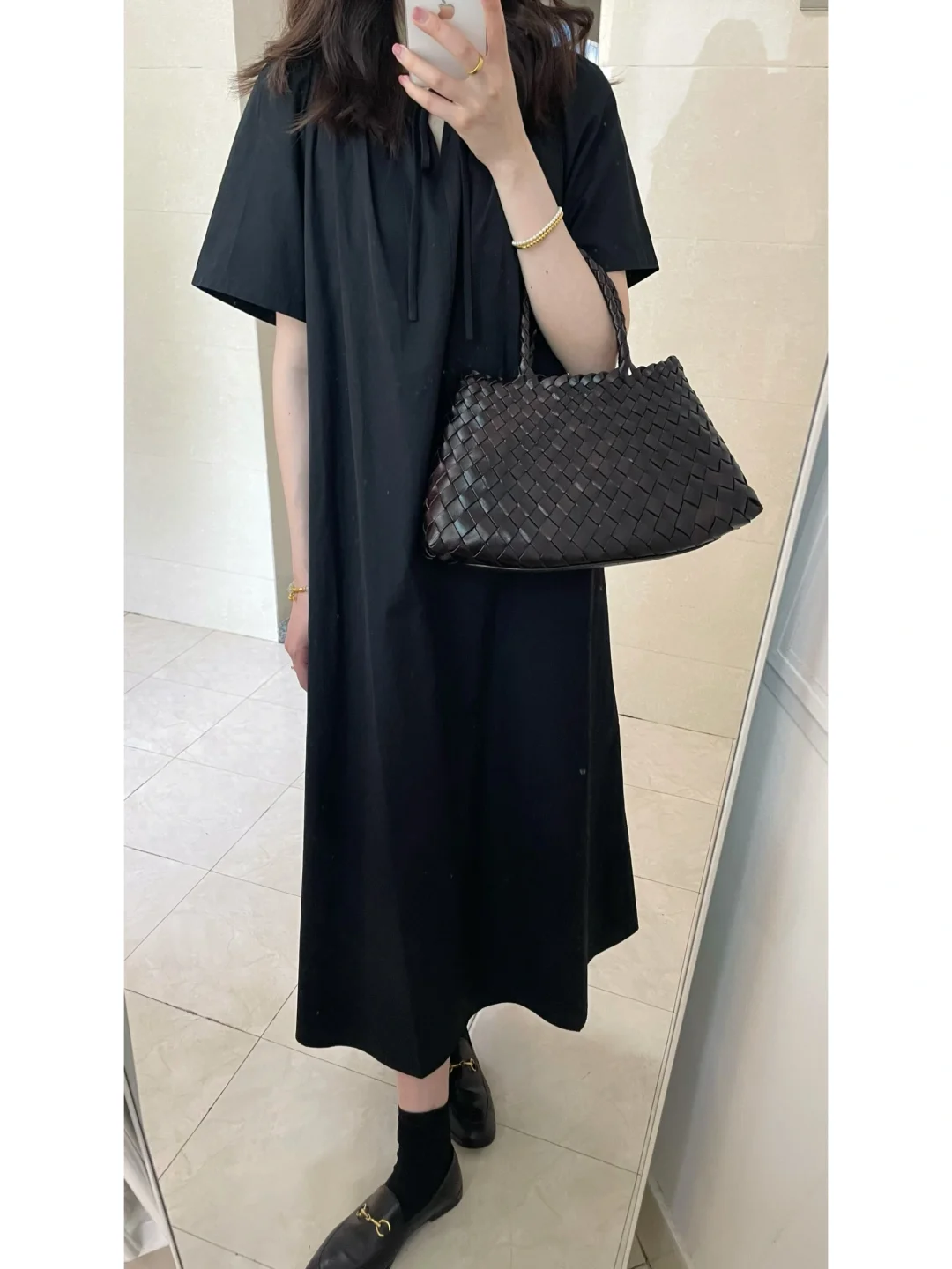 穿不腻的小黑裙🚶🏻‍♀️