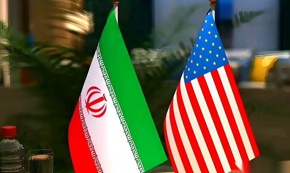 美国副总统万斯，带着一大帮人，专机降落巴基斯坦。
阵仗很大，准备跟伊朗人坐下来好