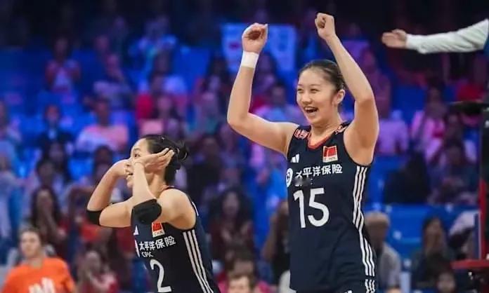 世界女排联赛进入最后冲刺阶段，
本场比赛:1龚翔宇永远是最棒的，像个大姐姐，打球