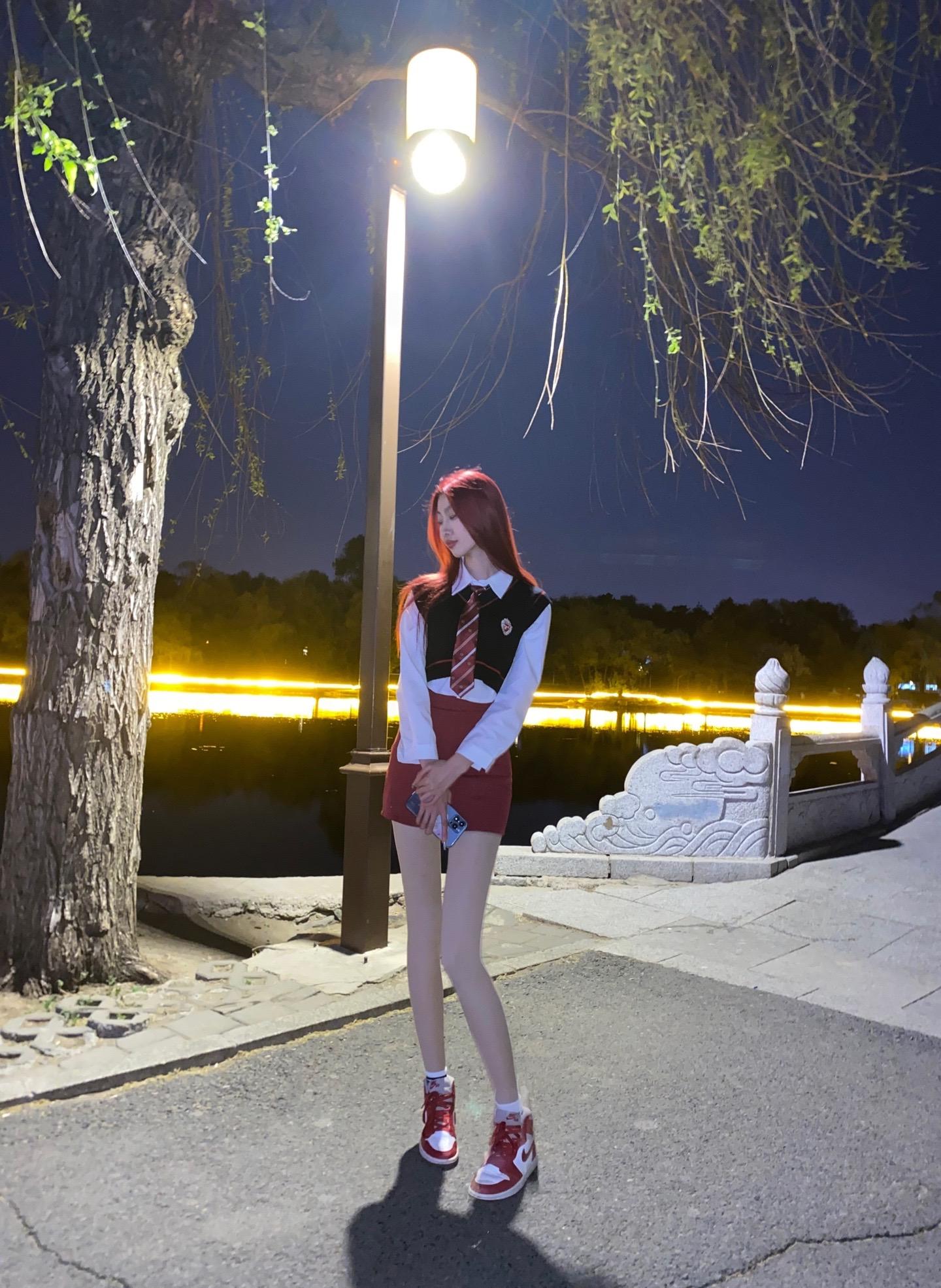 晚风很温柔 泰裤辣 只有同频才会喜欢这种感觉吧 温柔的晚风一定能吹散许...