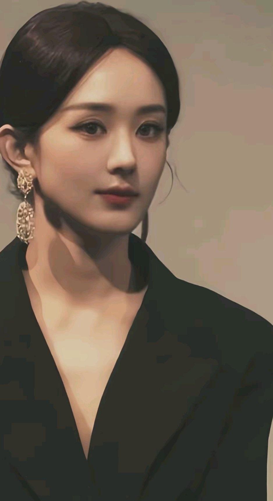 啊啊啊我刷到一张图美鼠了所有人感受这个赵丽颖骨相美皮相美怼脸美 ​​​