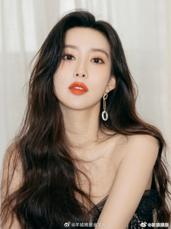 【内娱浓颜系长相，你最爱哪一款？】浓颜系太抓人了！五官立体、眉眼锋利、自带气场，