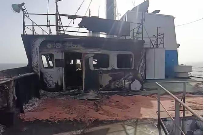 一艘中方货轮遭导弹袭击？巴基斯坦海军紧急出动，救下11名中方船员。难道美军出手了