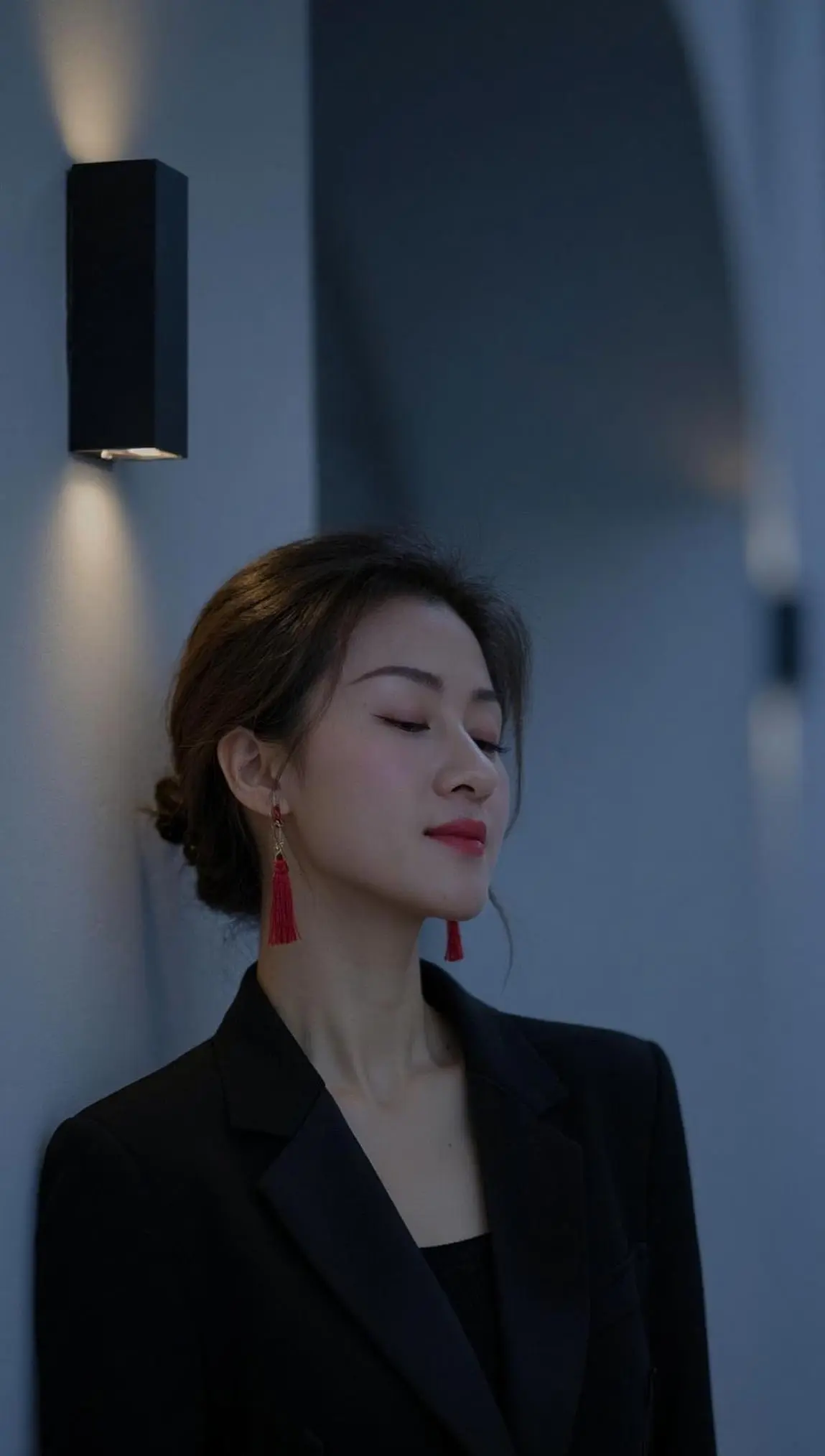 后来，我懂得了“人微言轻”，就再也没有给任何人提过建议；后来，我参透了...