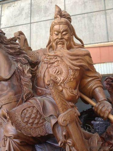 “耍无赖？”广东，男子定制了一座关公像，与某根雕大师约定，关公像雕好后支付500