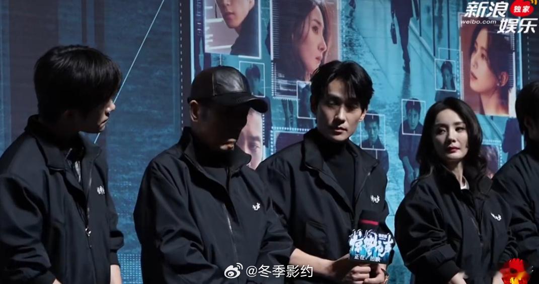 易烊千玺朱一龙谈对峙戏 刷到惊蛰无声路演采访，张艺谋夸易烊千玺朱一龙最后那场戏两