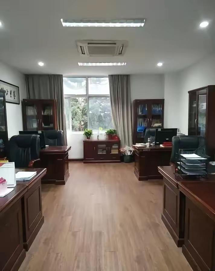 什么级别的领导，能在这样办公室办公