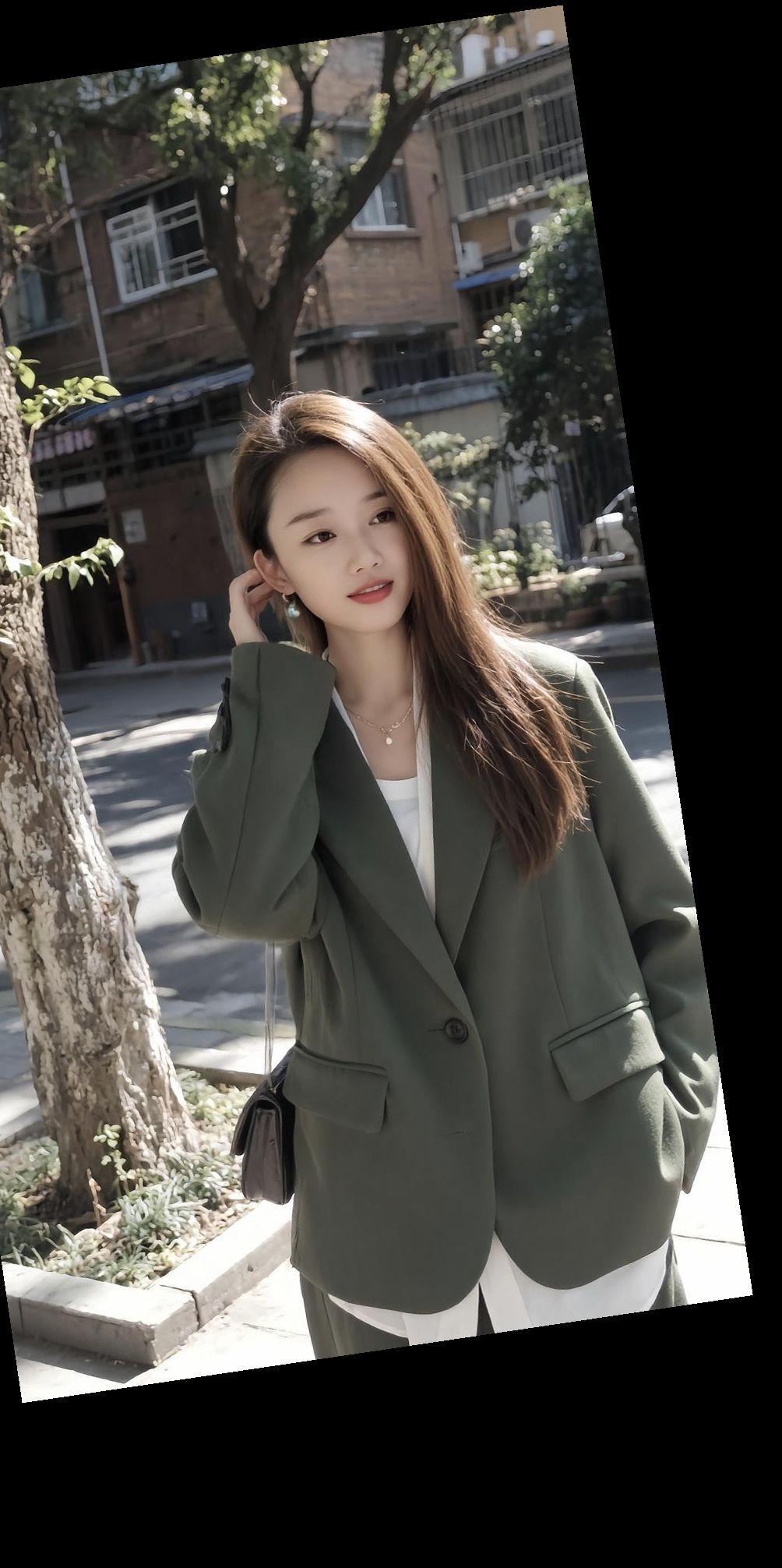 AI低饱和生活照 随拍美女 气质穿搭