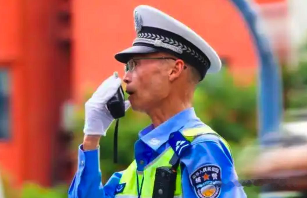 辅警绝非简单的“廉价劳动力”！

‌辅警在协助民警打击违法犯罪、开展行政管理、应