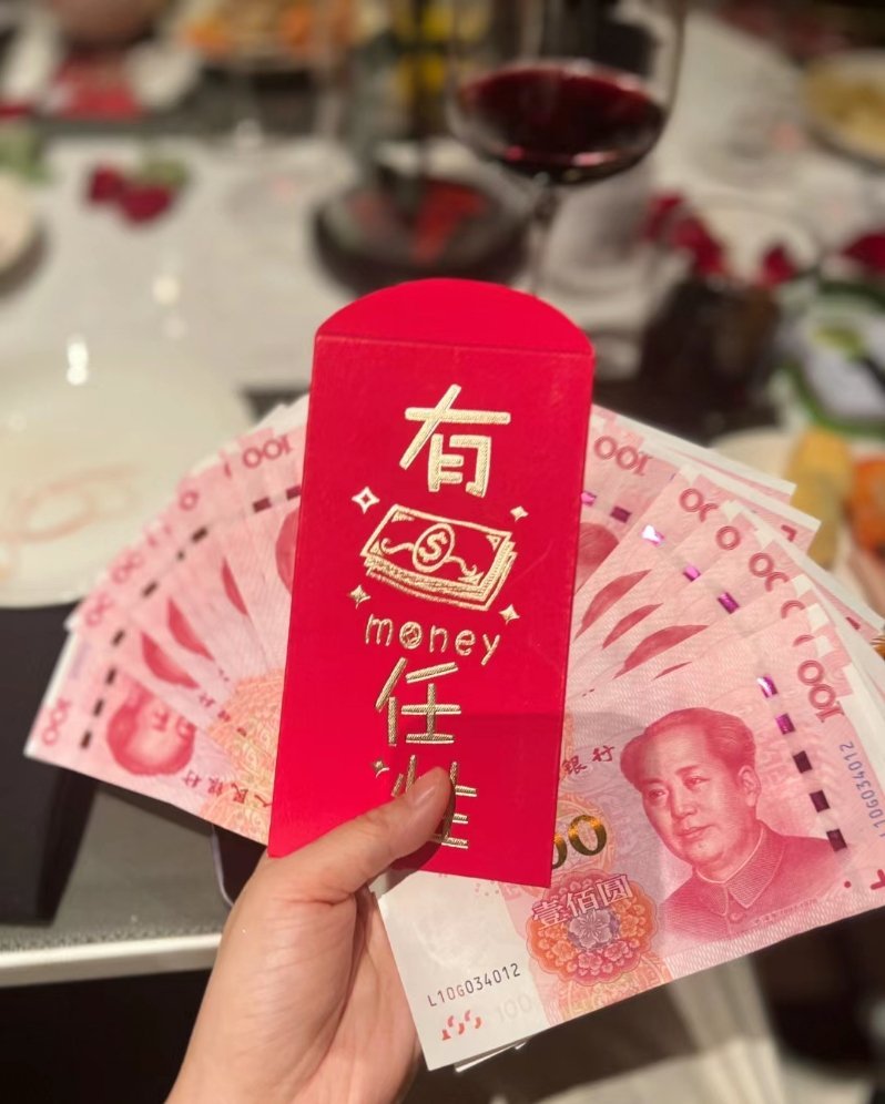 中年是年龄 少女是心态 不要让皱纹长在你的心里 . ​​​