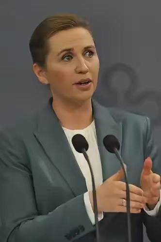 丹麦拿“倒向中国”逼美国？这出戏演得也太假了，丹麦这波操作，属实把“功利外交”玩