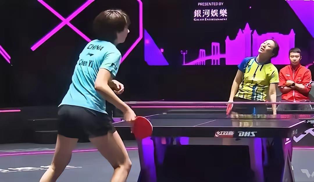 凡是能看懂球的人都能看出来
这次韩莹被陈熠打个4比0
就是韩莹的体力跟不上了
想