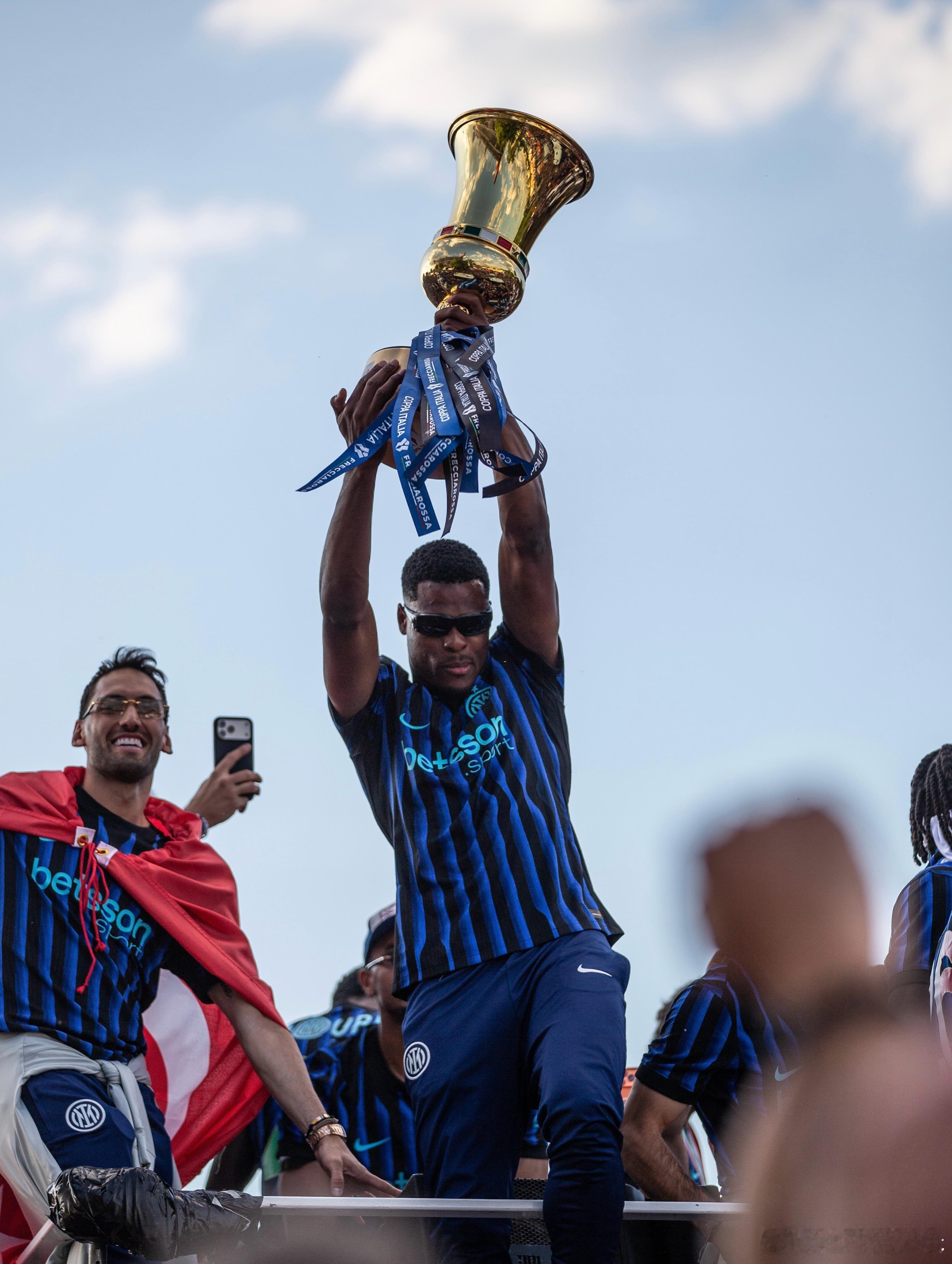 难舍凌晨的泥头车，207场制造50粒进球，5年8座冠军奖杯🏆💙🖤国际米兰美