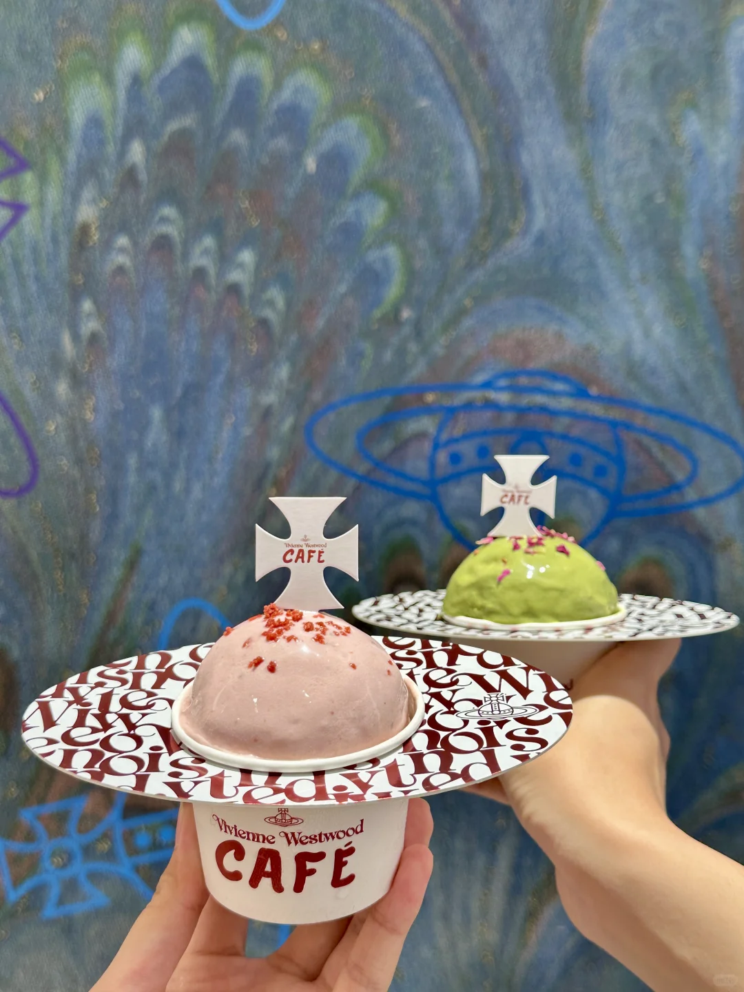 就在苏州仓街Vivienne Westwood Cafe它来咯