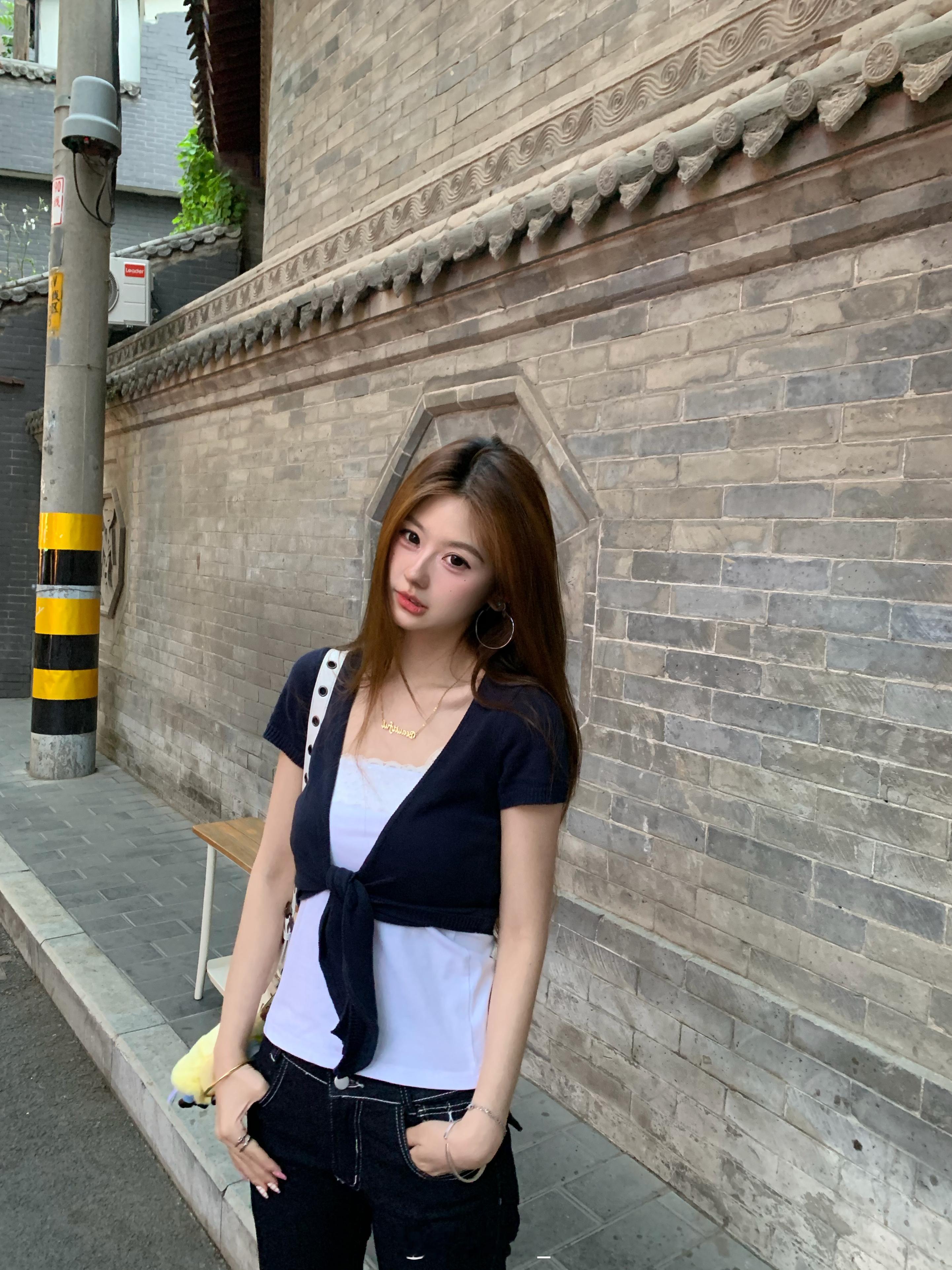 闺蜜们晚上好从重庆回来后带着外地朋友在西安怒玩的几天欢迎雪梅驾到长安  先更个上