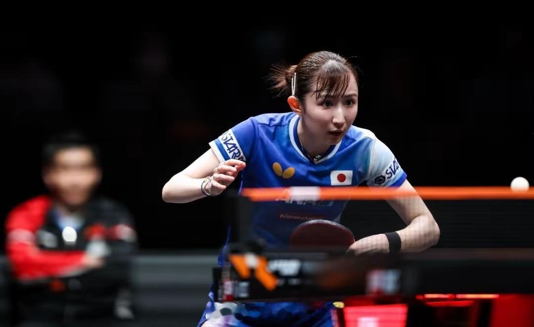 体育 直落4局轻松横扫！蒯曼4-0完胜早田希娜，顺利跻身总决赛八强蒯曼晋级香港总