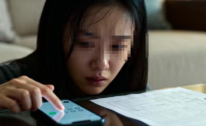 江苏，已婚男子风流得很，不断的带各种女人去酒店里折腾。一番恩爱缠绵后，女子们都深