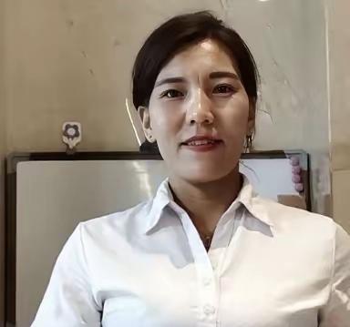 河北邢台1女子跟着丈夫跑大车为生，生活并不富裕，谁成想，邻居夫妻相继离世，留下一