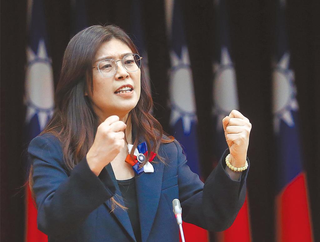 首度谈“倒阁” 郑丽文：不可能蓝白共提不分区
台北市长蒋万安近期又抛出“倒阁”，