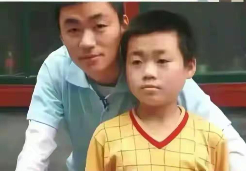 总算挣了口气！
宝强的儿子长的很像他！
终于狠狠打脸了胡说八道的人！
马蓉还是有