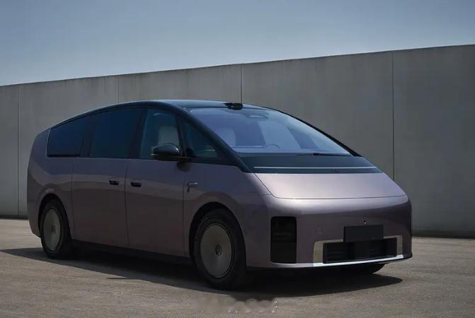 理想新款 MEGA Home 纯电 MPV 申报图这次新款在内饰上焕新了一遍引入