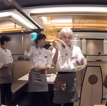 明星最爱的副业是扯面明星生活不易，全靠扯面卖艺哈哈哈哈哈不论是演员还是歌手，无论