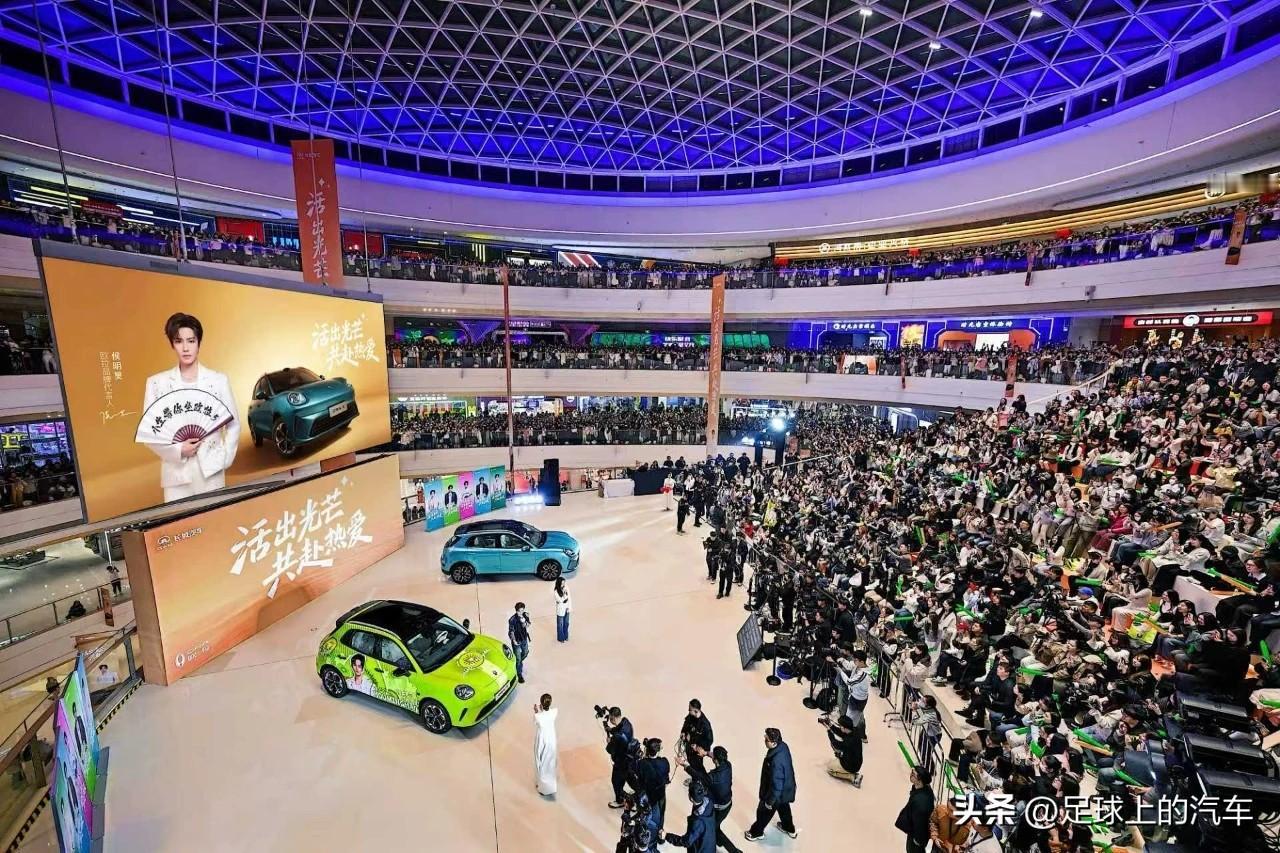 长城汽车魏建军的一番言论，又炸锅了！

在欧拉5新车预售发布会上，他谈到新能源汽