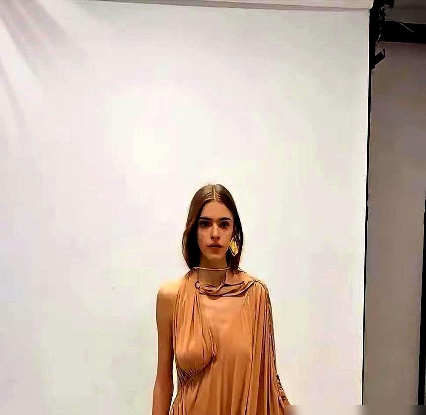 “黑人斯内普”，假的。
全球海选三万儿童，也是假的。
HBO重启《哈利·波特》，