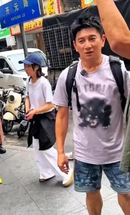 为什么现在吴奇隆很少拍戏了，其实原因很简单，不是因为没人敢请他，而是他早已经不需