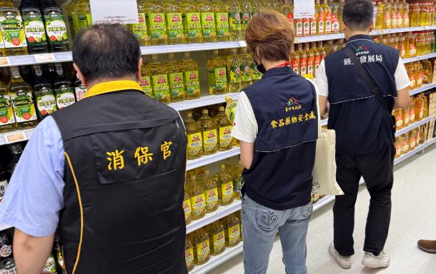 【胡文琦：殷伟五问一枪毙命“祥德”？】
媒体报导，日昨台北市政府研考会主委殷玮三