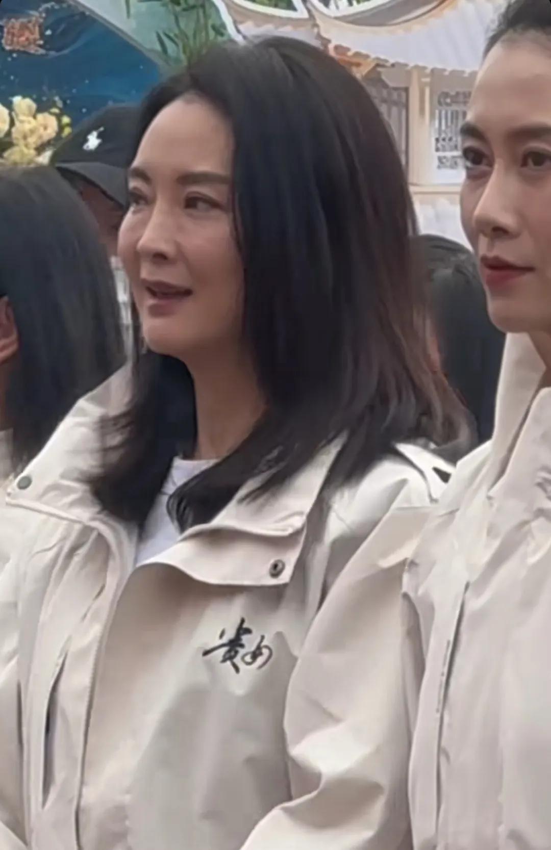 王艳老师出演贵女！时隔十三年再见晴格格，王艳看起来状态不是很好，不是很自信， 原