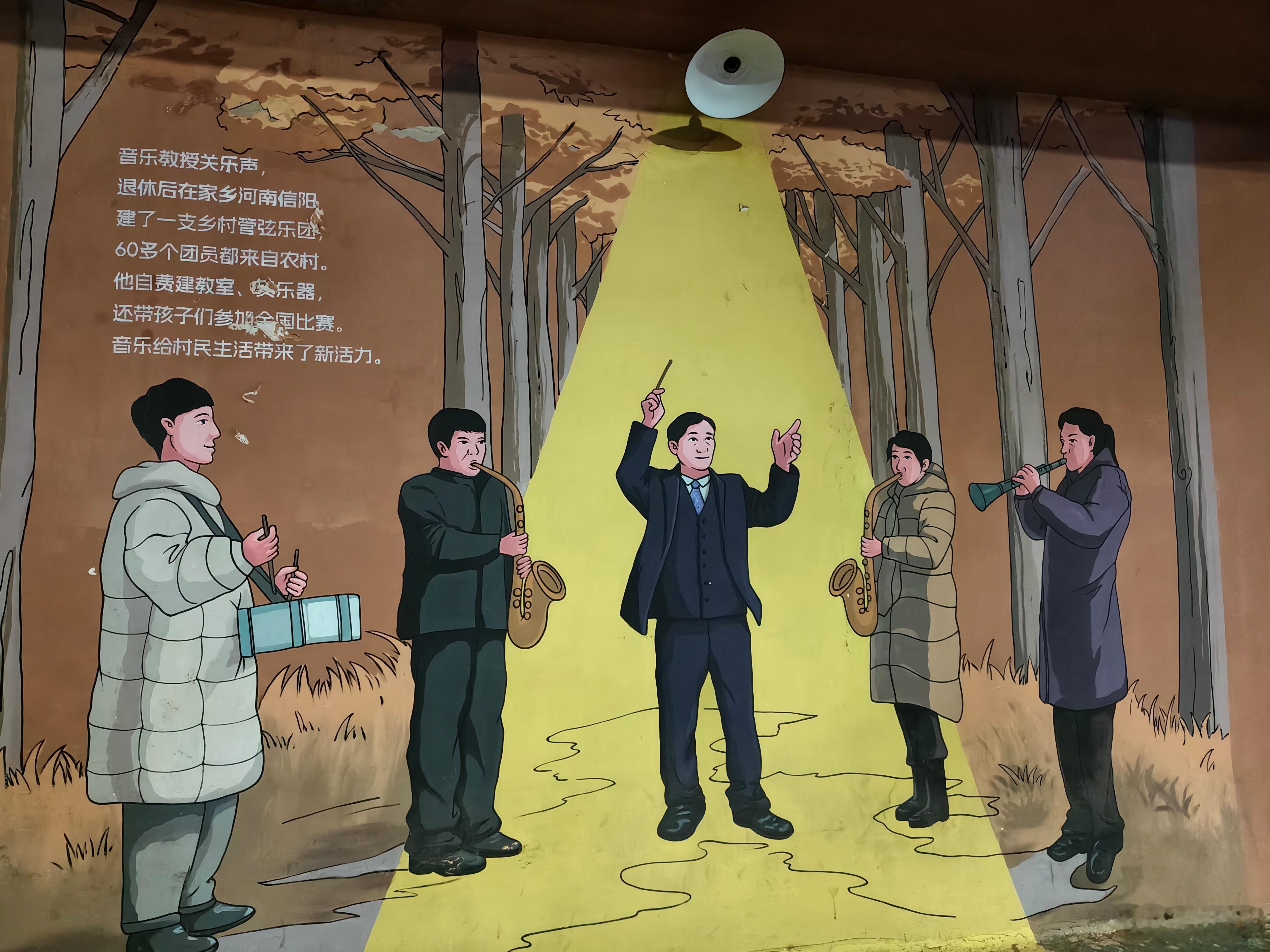 白天工作一整天，晚上出来暴走12公里。刚才要买一杯茉莉花茶，结果上海少妇的店员说