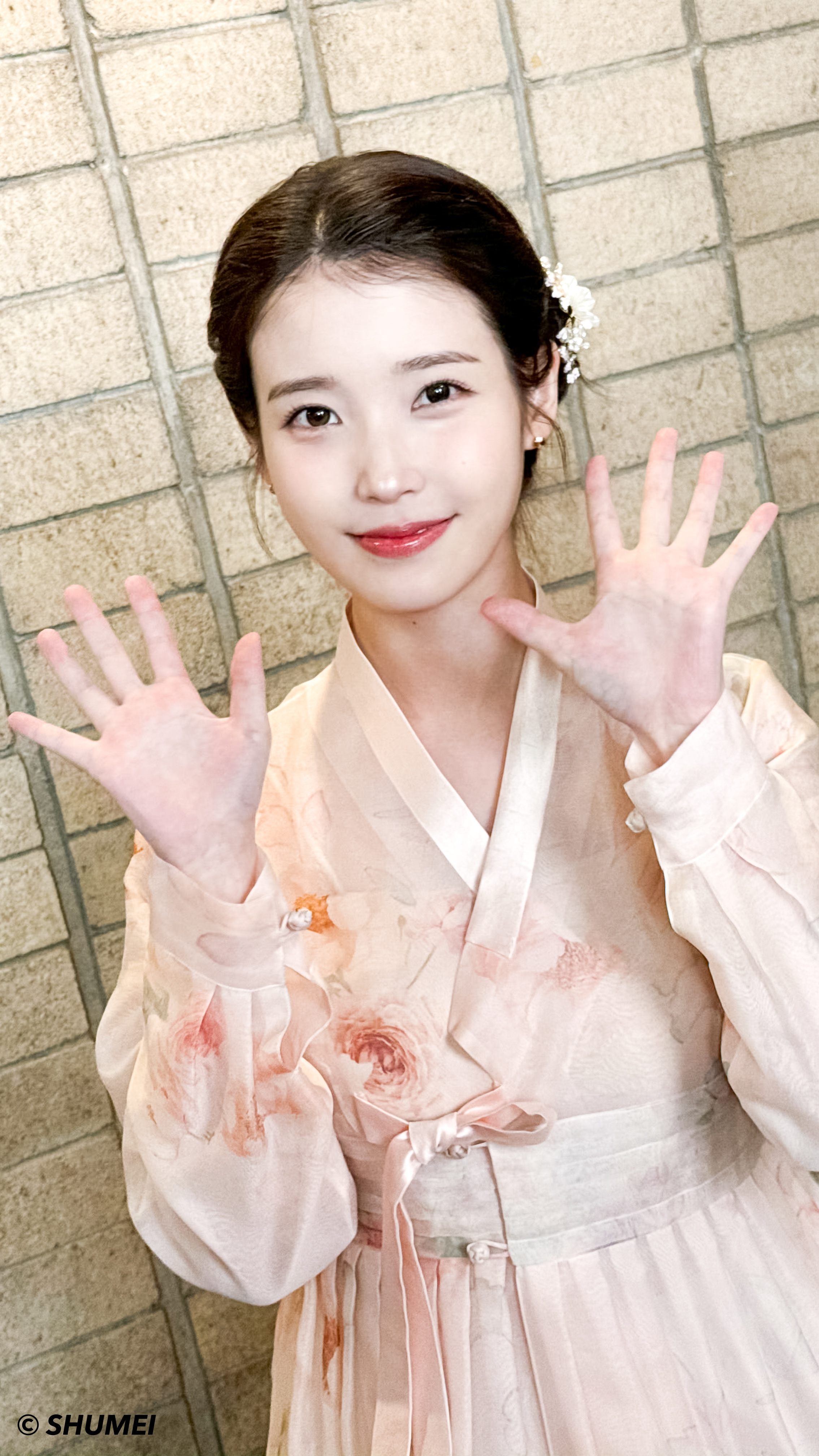 IU[超话]  🍧iu韩国第一女solo 大小姐驾到自修 | IU ​​​