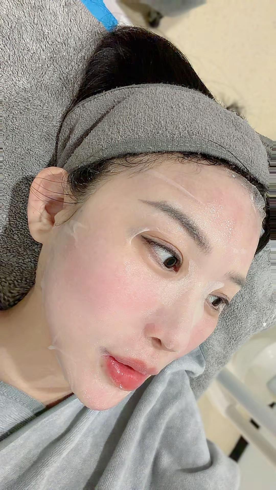 别动不动就约我吃饭，你转的520都不够我打半次黄金微针。狮子座女生