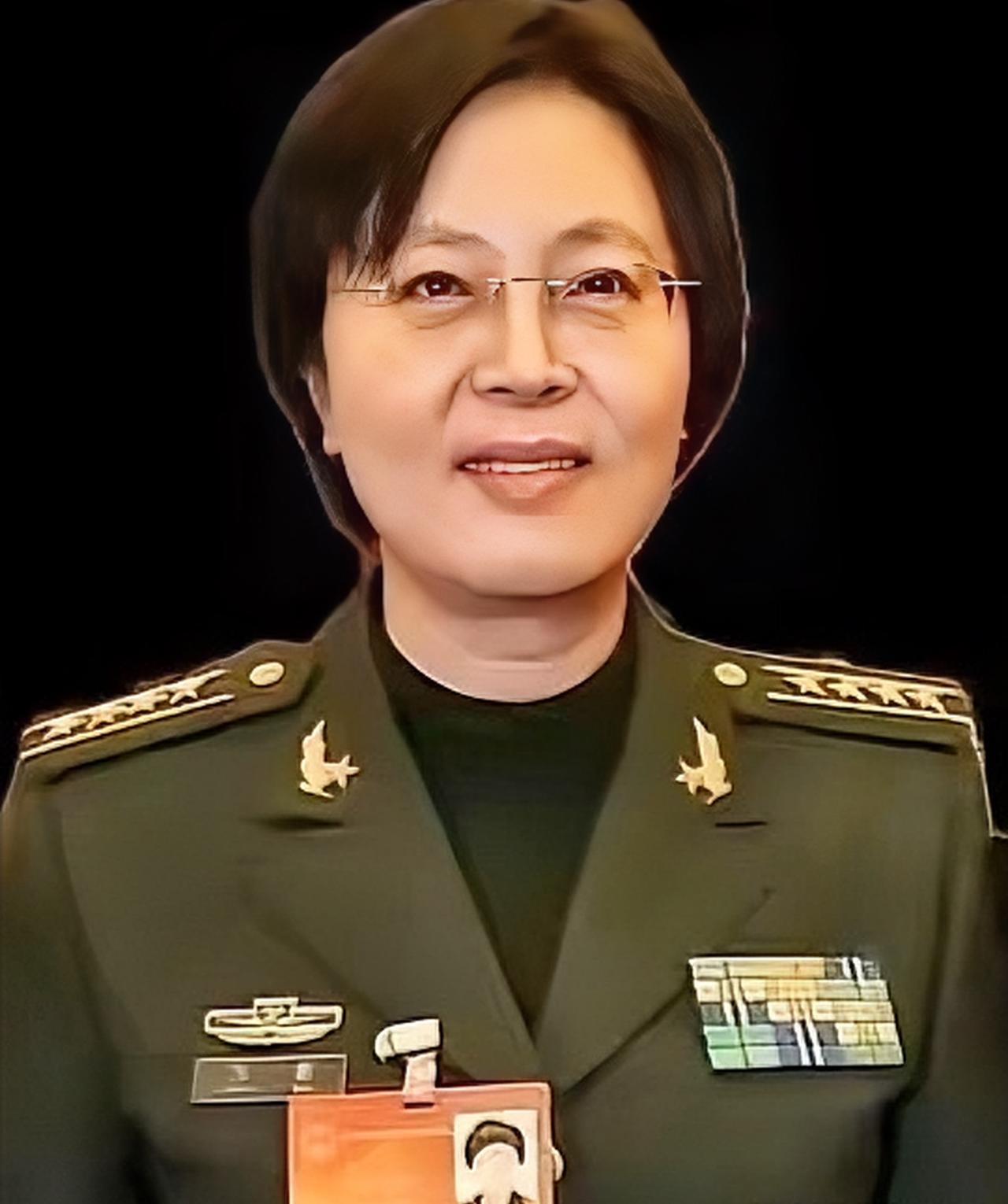 7月16日国务院的一纸任免，让不少人悬着的心彻底踏实了。58岁的陈薇，正式出任中