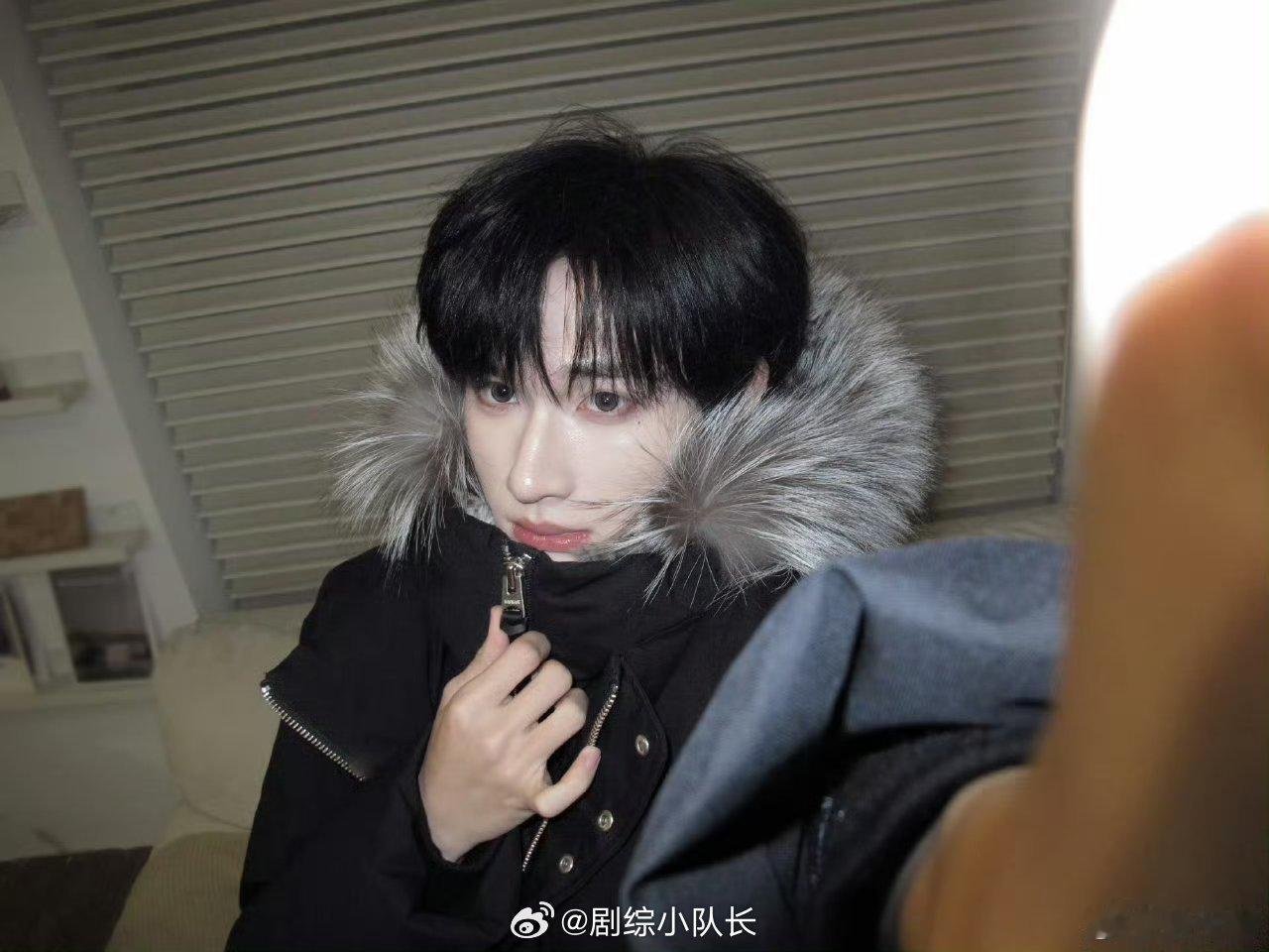 余宇涵唱歌镜头切刘耀文易烊千玺 少年音自带治愈力，余宇涵稳稳驾驭舞台，唱功扎实，