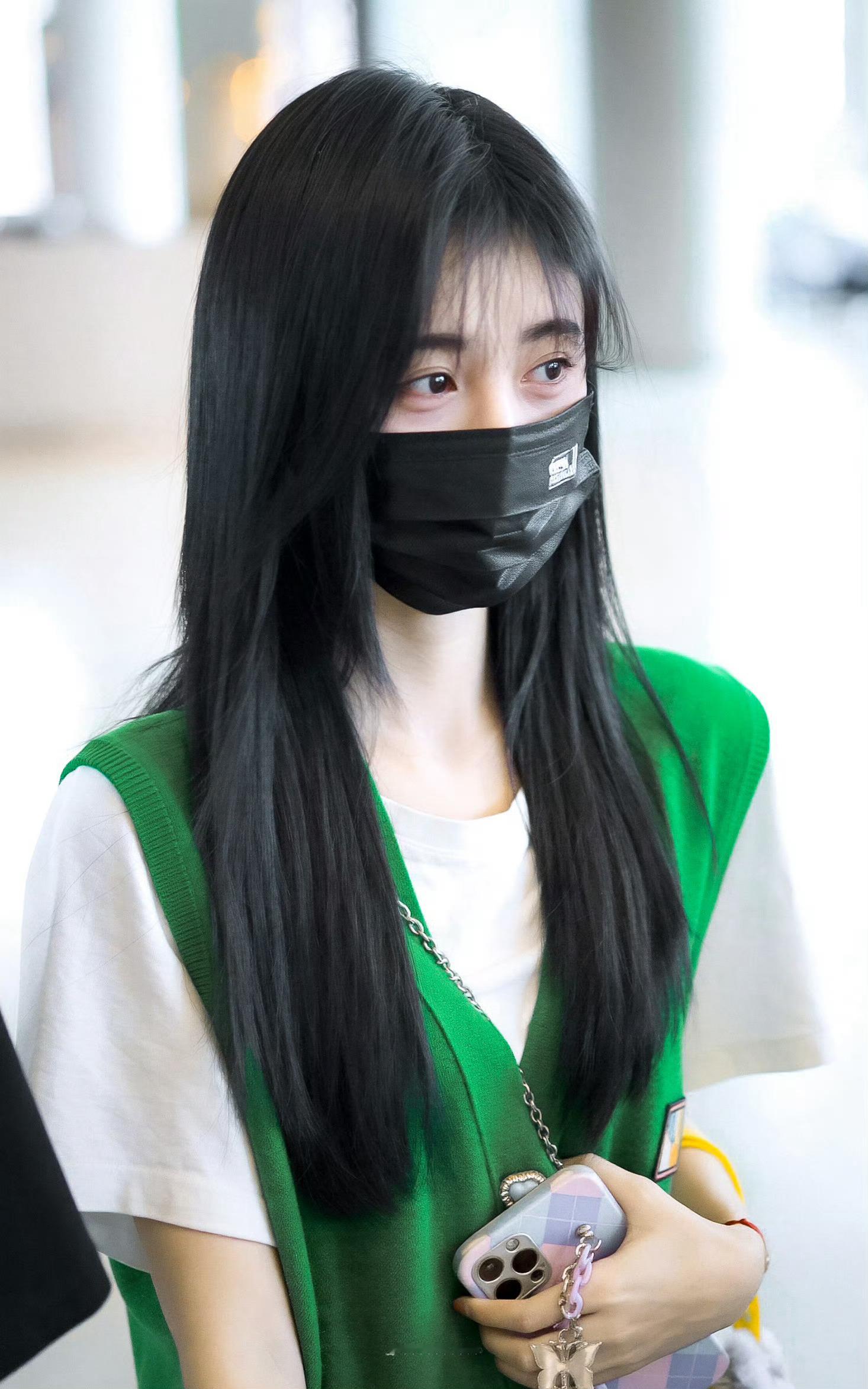 🍊小佟专属滑梯 💙鞠婧祎阿黛 天大地大，唯尔属我。​​​