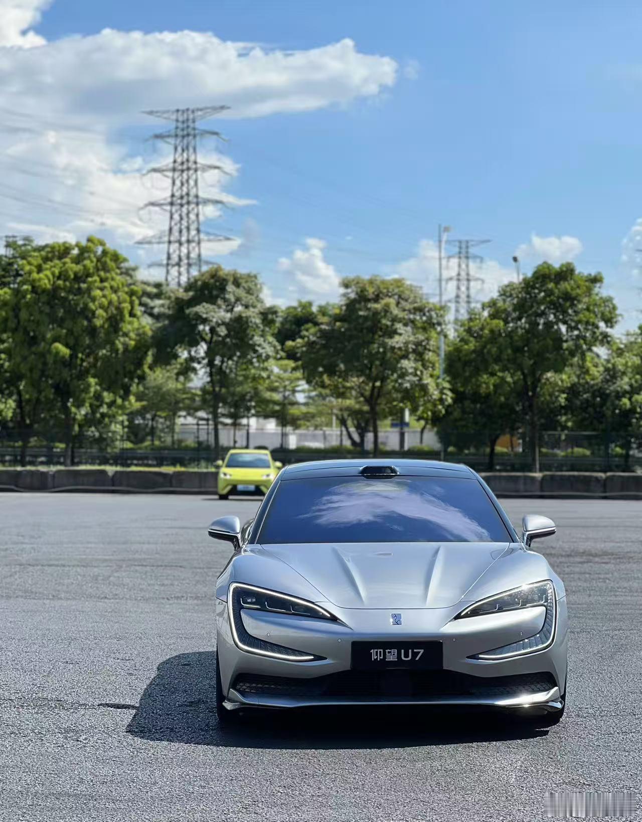 王传福：高端化是比亚迪必须打赢的硬仗。 ​​​