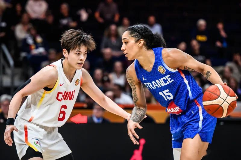 中国女篮VS法国女篮 最后输了法国29分，姑娘们已经尽力了，也打出一些好的片段，