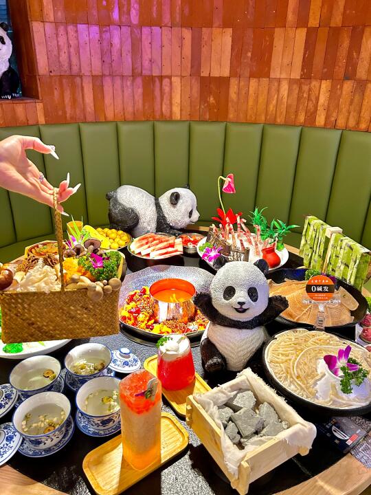 义乌也有了！熊猫主题的火锅店🍲