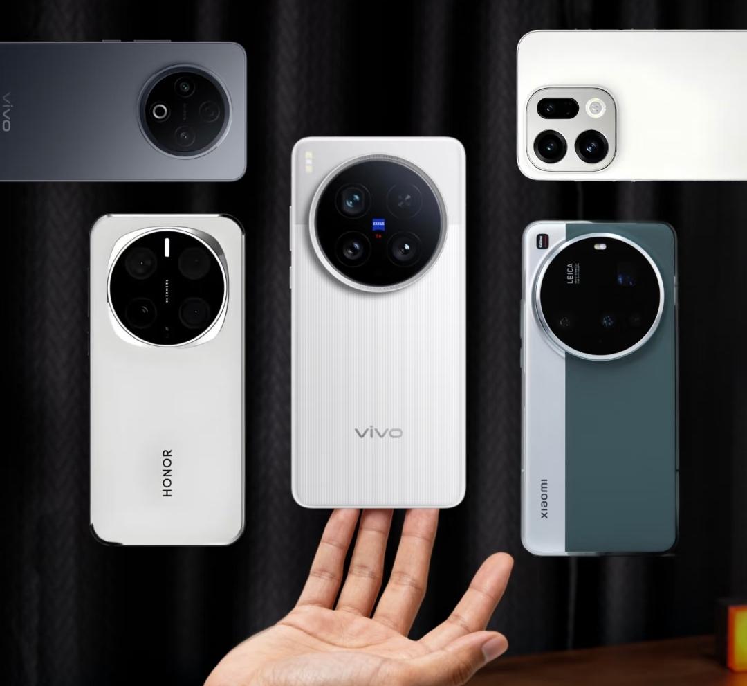 常拍Vlog的普通人都懂，手机前置太拉胯——3200万像素放大就糊，光线差必黑脸