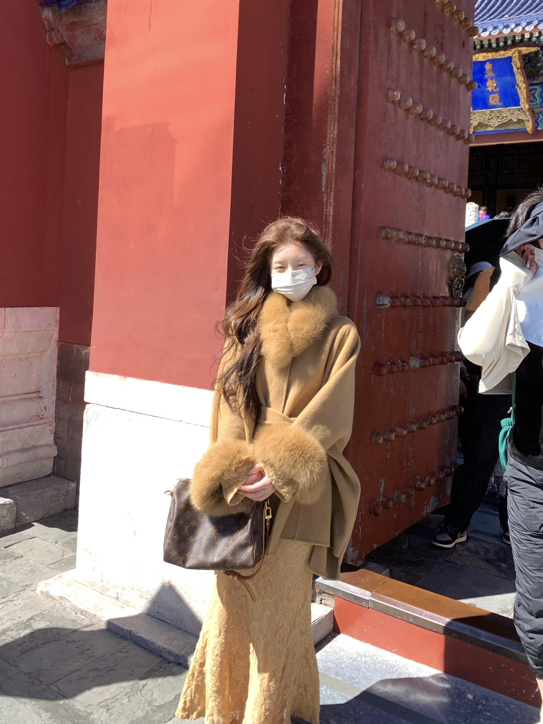 天坛 气质穿搭 大衣 连衣裙 氛围感