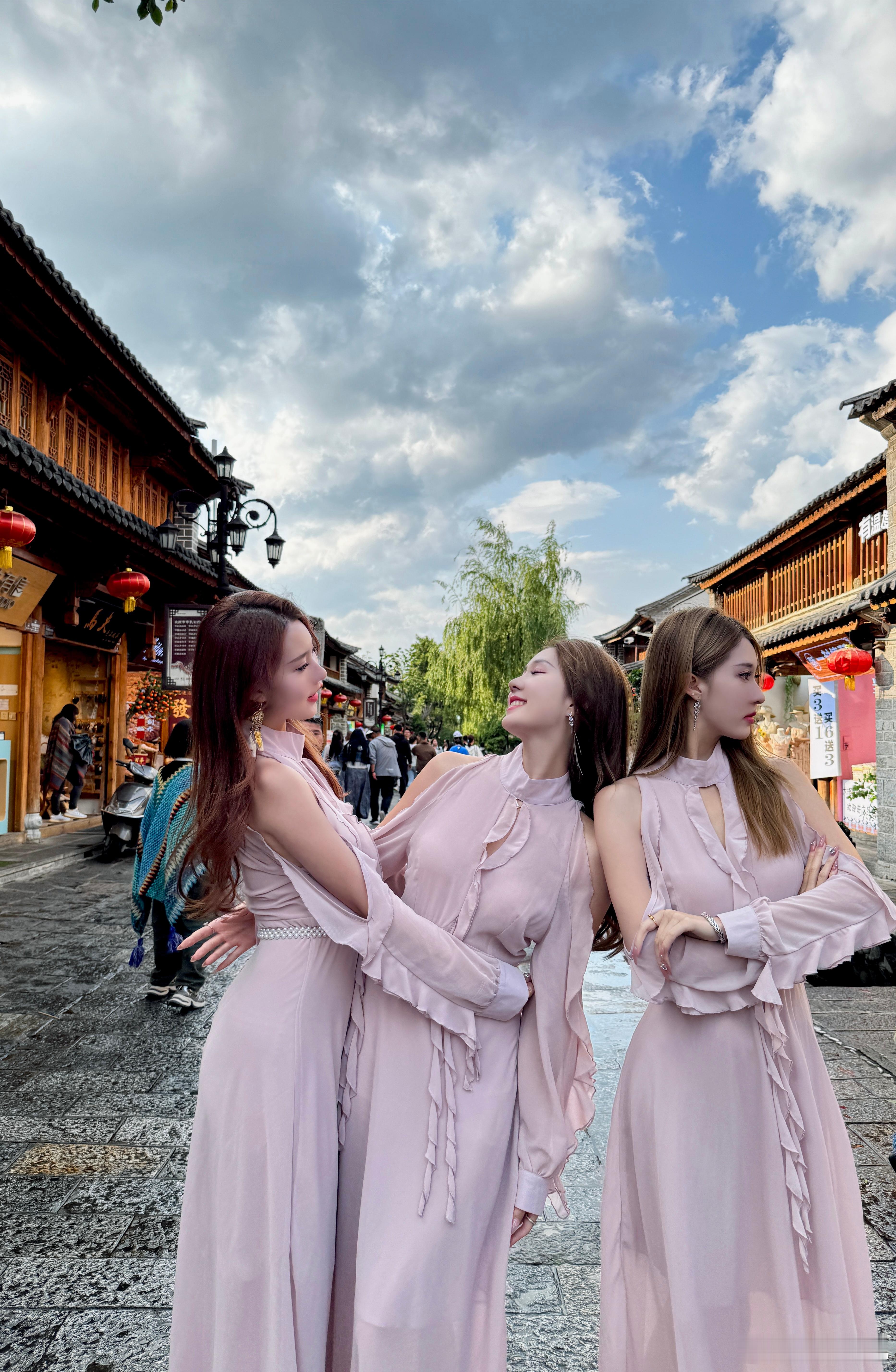 来大理n次还是很爱（我要吃100个鲜花饼💐#大理##治愈系#  ​​​