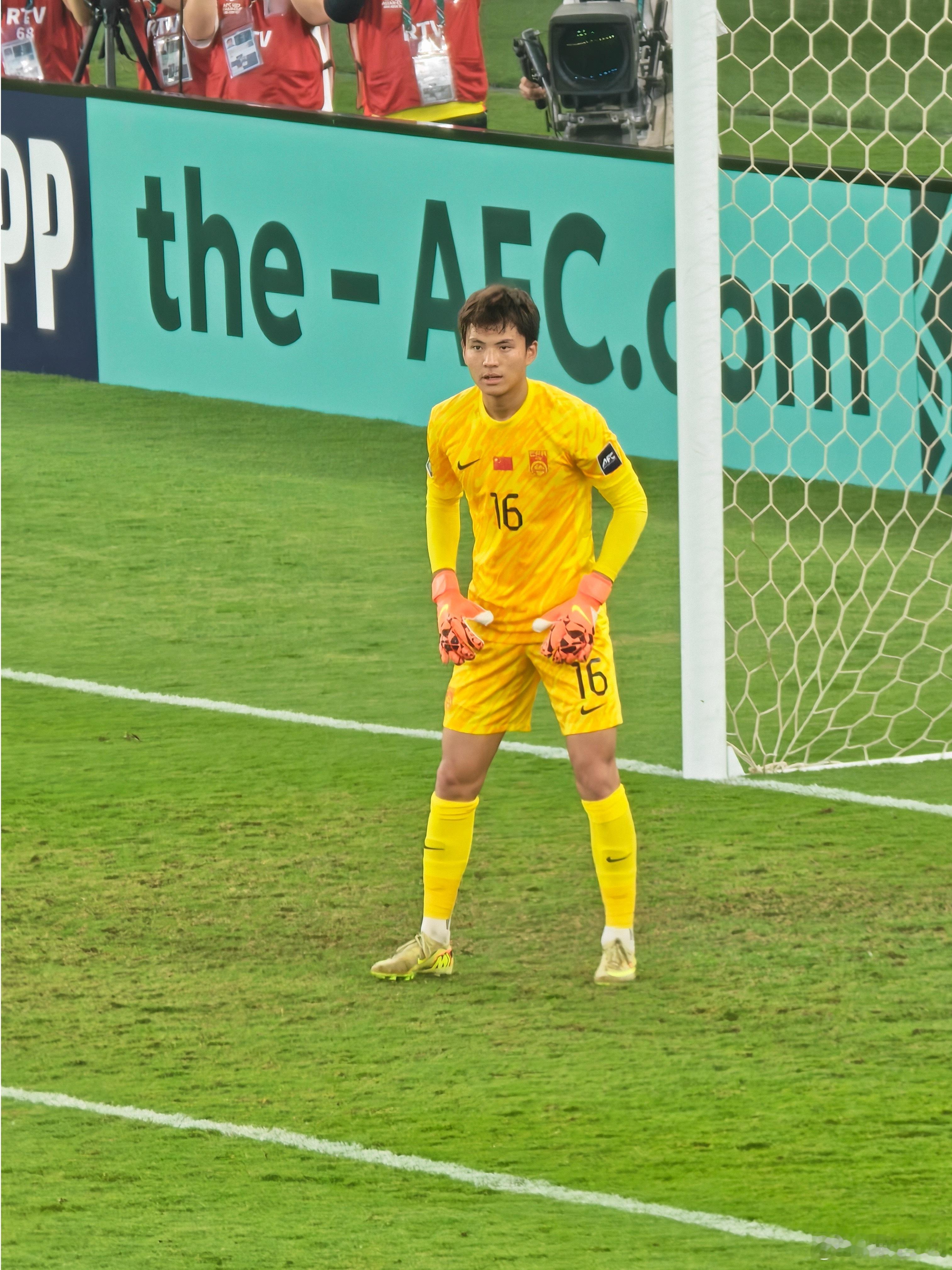 U23国足抵京接机现场沸腾应该是跟我前后脚到的，完美错过啊决赛现场安保管得很严，