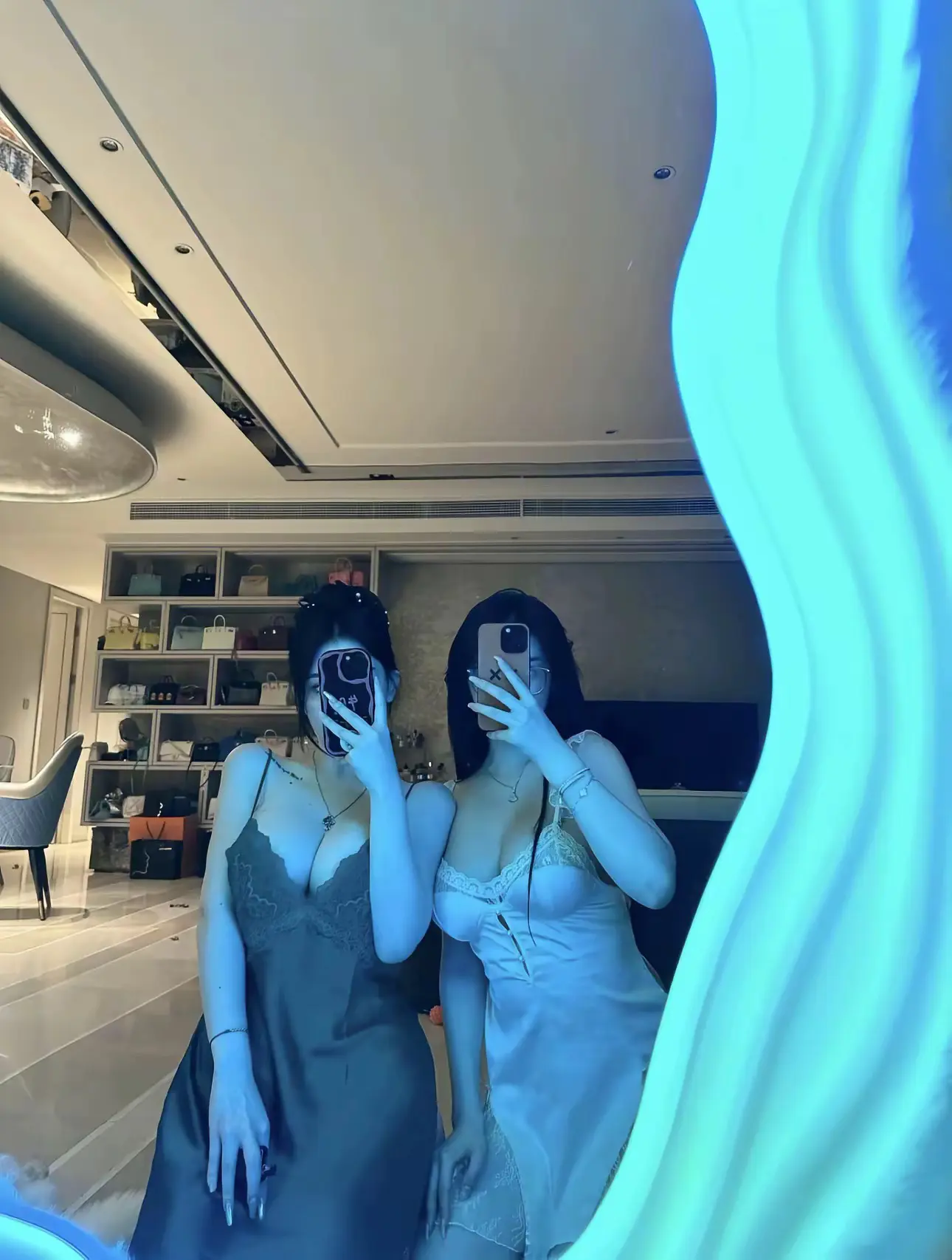 嗨