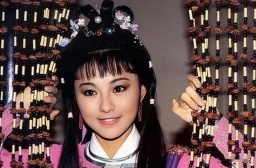 《越女剑》总带着几分意难平的缺憾，阿青的竹棒从无剑谱传世，却撑起了越国无敌的兵锋