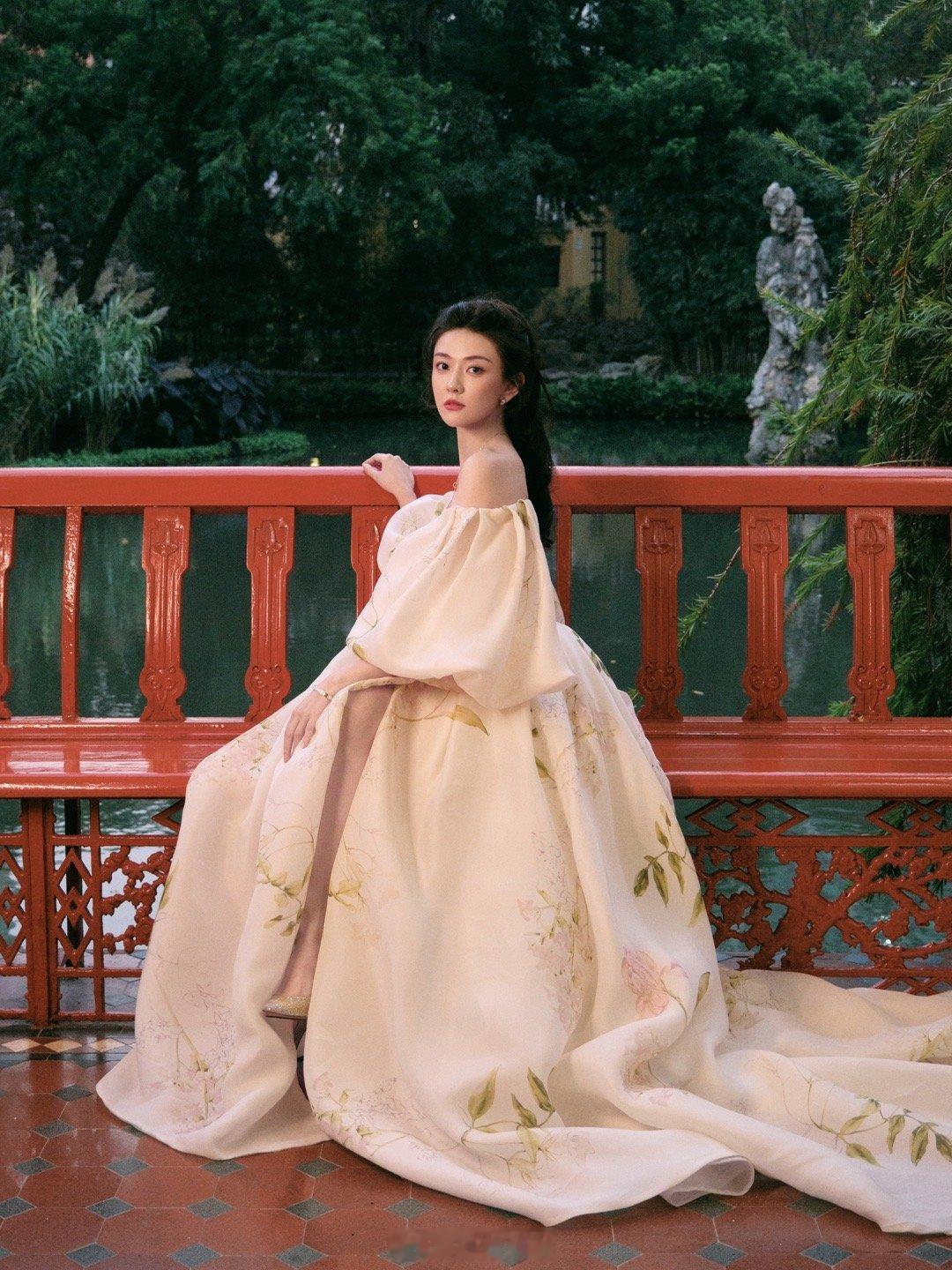 梁洁这套太带劲了，恐怕坚持不到晚上就要给了